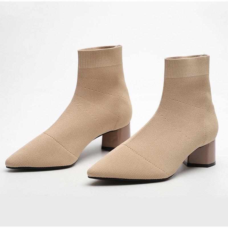 Talons d'été orthopédiques confortables et durables