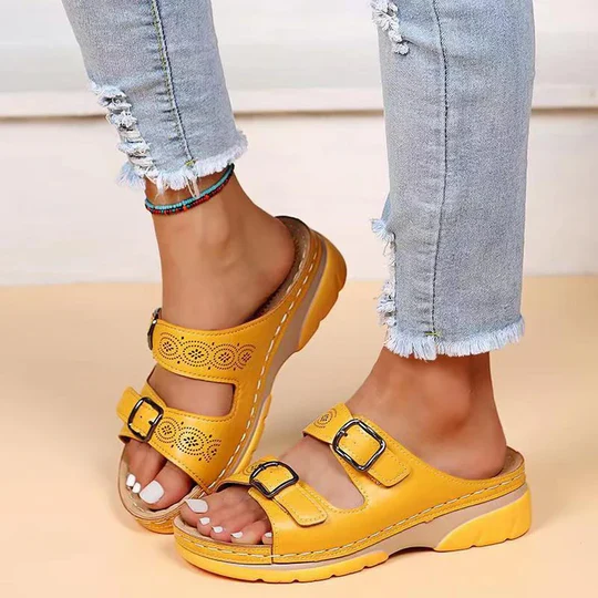 Sandales en cuir de vache pour femmes
