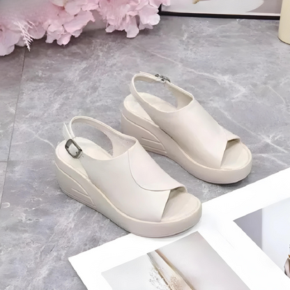Sandales confortables en cuir épais avec boucle