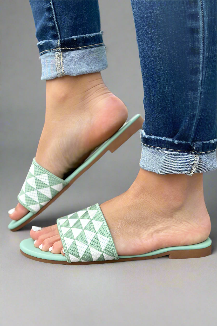 Chaussures orthopédiques d'été confortables et élégantes