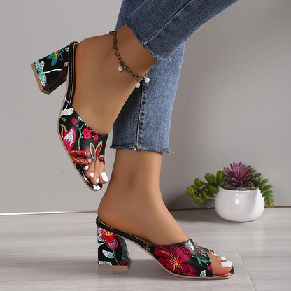 Sandales de style floral à talon épais