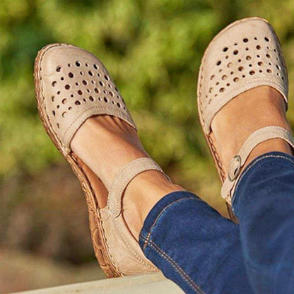 Chaussures en cuir creuses et élégantes
