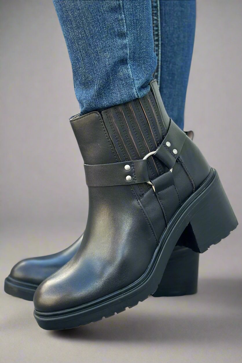 Chaussures d'été orthopédiques à la mode et offrant un bon soutien