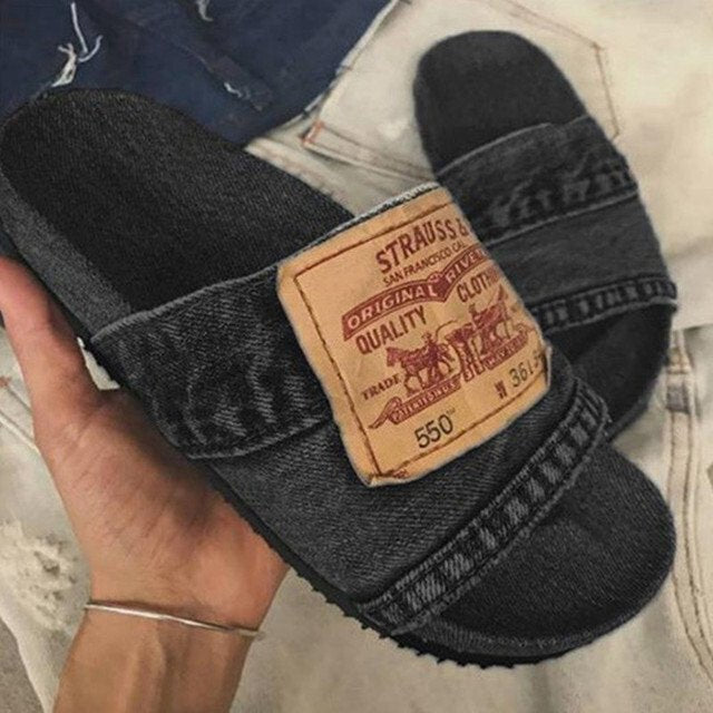 Chaussures orthopédiques d'été confortables et élégantes