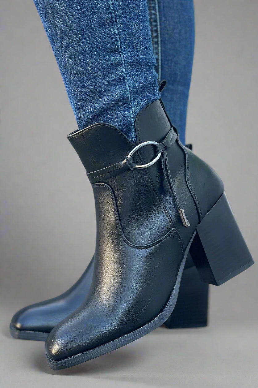 Chaussures d'été orthopédiques confortables et sur mesure