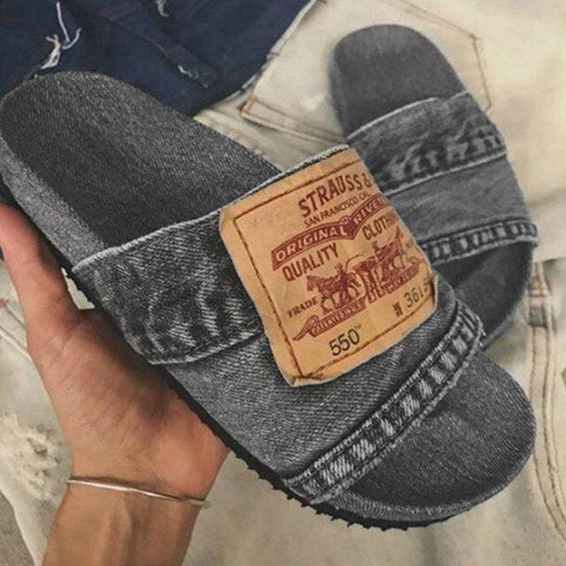 Chaussures orthopédiques d'été confortables et élégantes