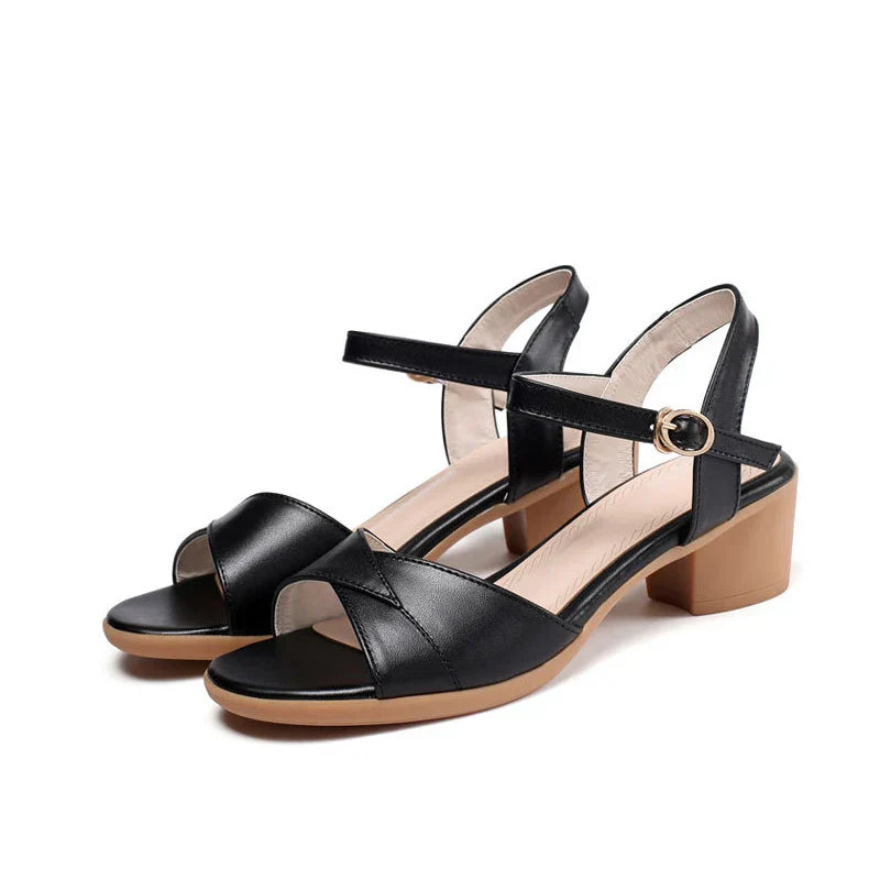 Sandales en cuir véritable souple à talons moyens