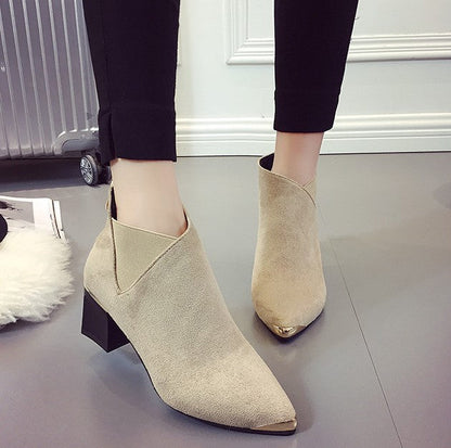 Bottes d'été orthopédiques à la mode et offrant un bon soutien