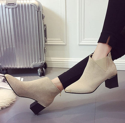 Bottes d'été orthopédiques à la mode et offrant un bon soutien