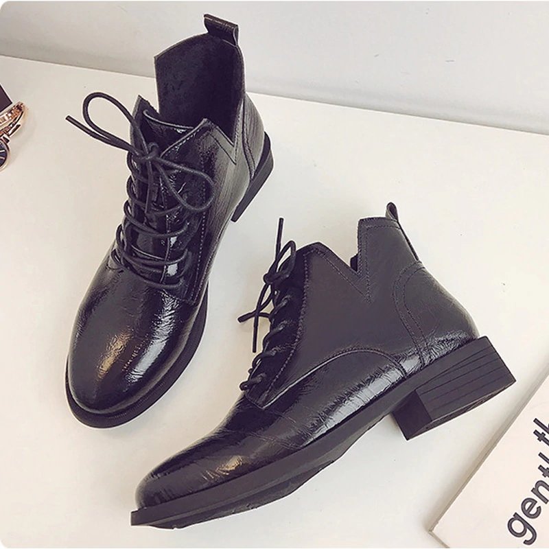 Bottes d'été orthopédiques modernes et confortables