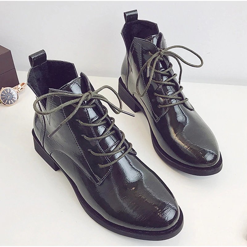 Bottes d'été orthopédiques modernes et confortables