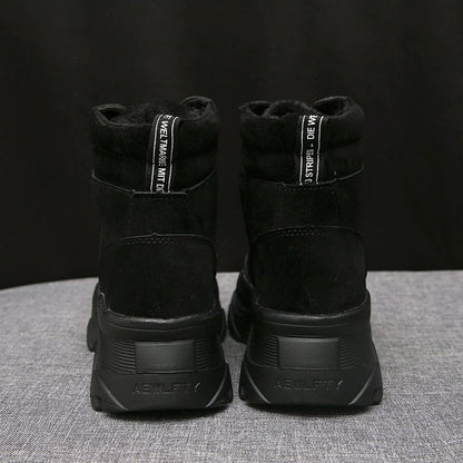 Bottes d'été élégantes et détaillées, offrant un bon soutien