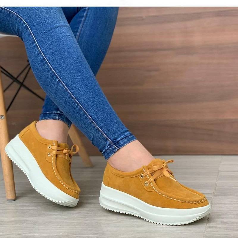 Des chaussures de sport fraîches et à la mode