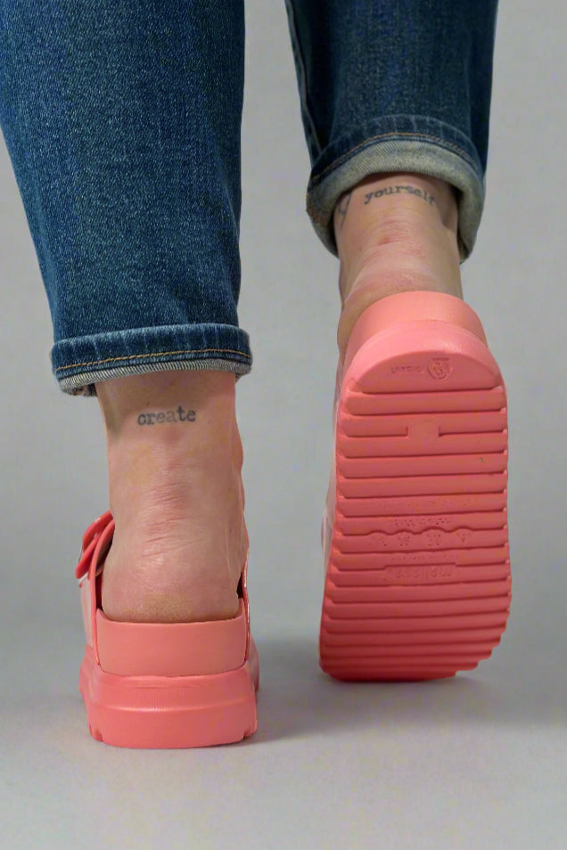 Chaussures d'été orthopédiques durables