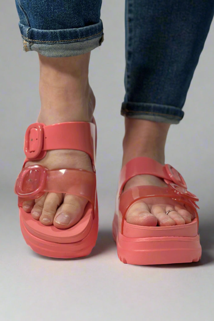 Chaussures d'été orthopédiques durables