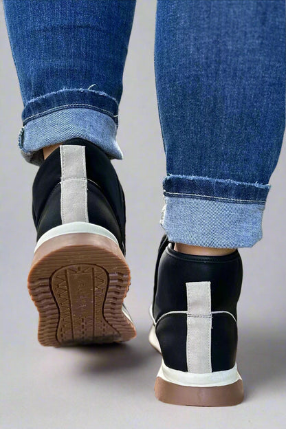 Chaussures d'été orthopédiques modernes et confortables