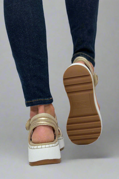 Chaussures d'été orthopédiques, souples et élégantes