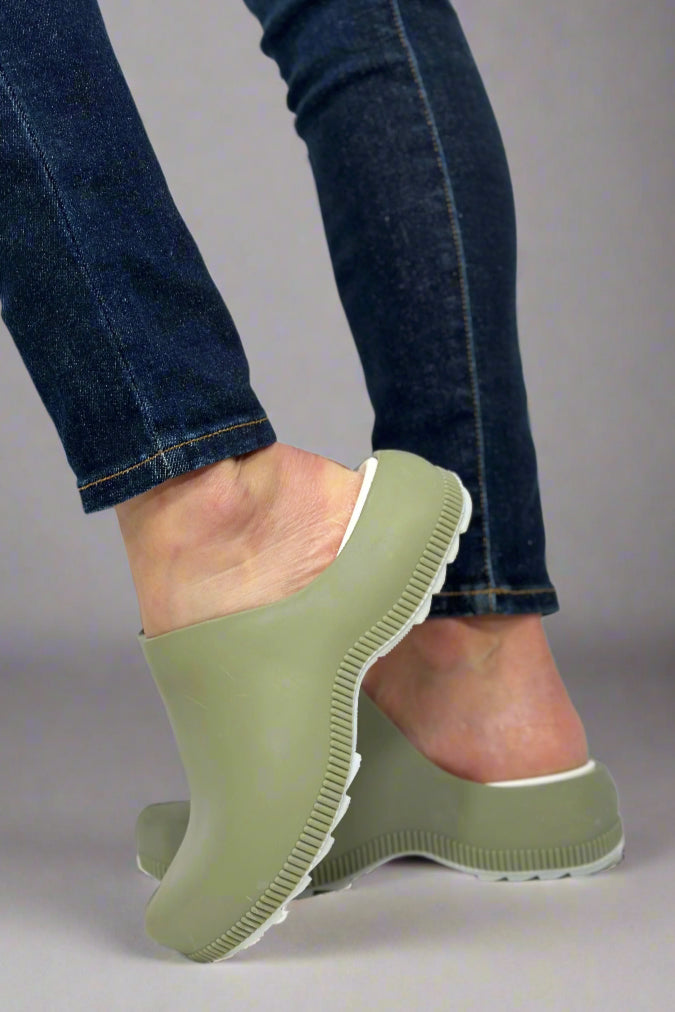 Chaussures d'été orthopédiques, intemporelles et offrant un bon soutien