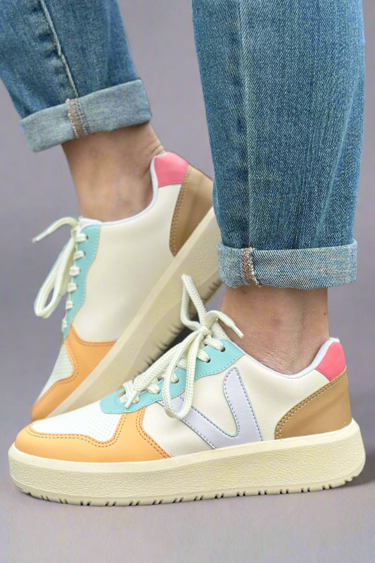 Chaussures d'été orthopédiques modernes et confortables