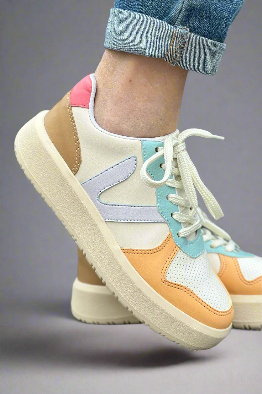 Chaussures d'été orthopédiques modernes et confortables