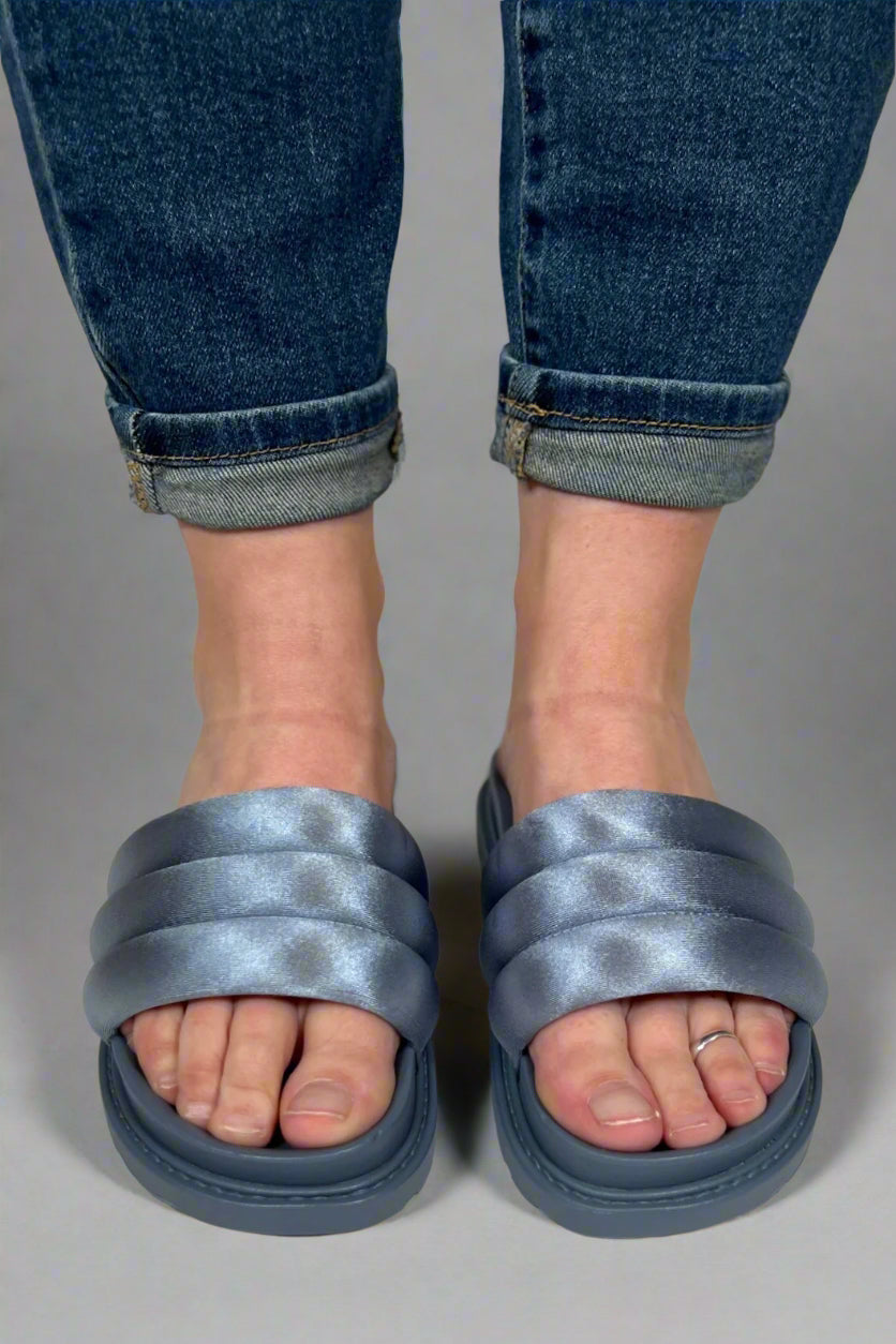 Sandales d'été orthopédiques à la mode et offrant un bon soutien