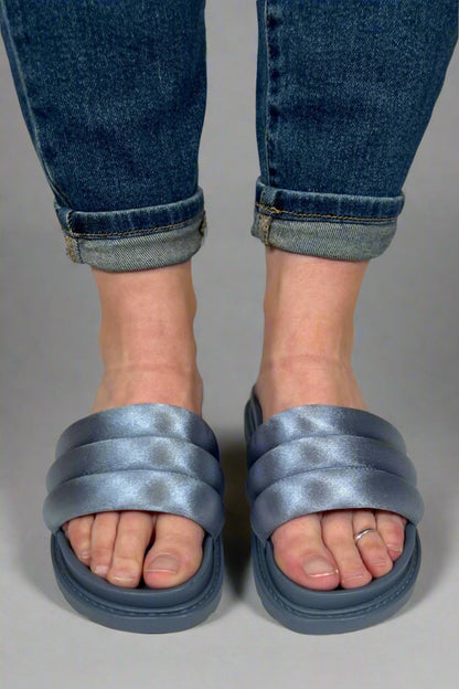 Sandales d'été orthopédiques à la mode et offrant un bon soutien
