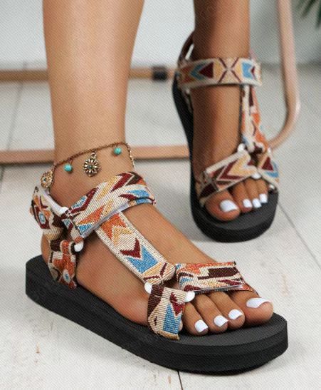 Sandales orthopédiques polyvalentes et confortables