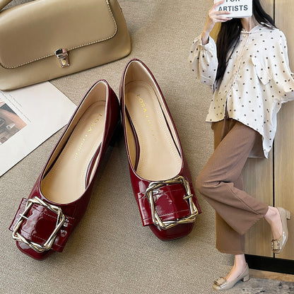 Chaussures de poupée classiques pour femmes