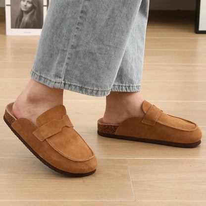 Sabots en daim et en cuir