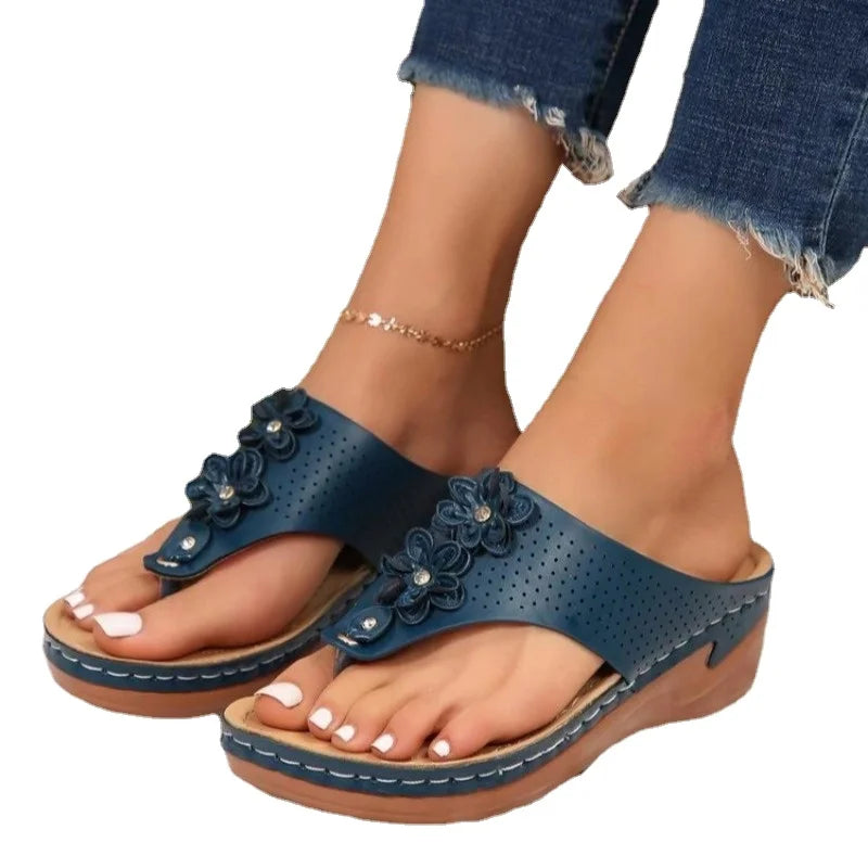 Women with Arch Support Casual Summer Solid Wide Navy Sandals (Femmes avec soutien de la voûte plantaire)