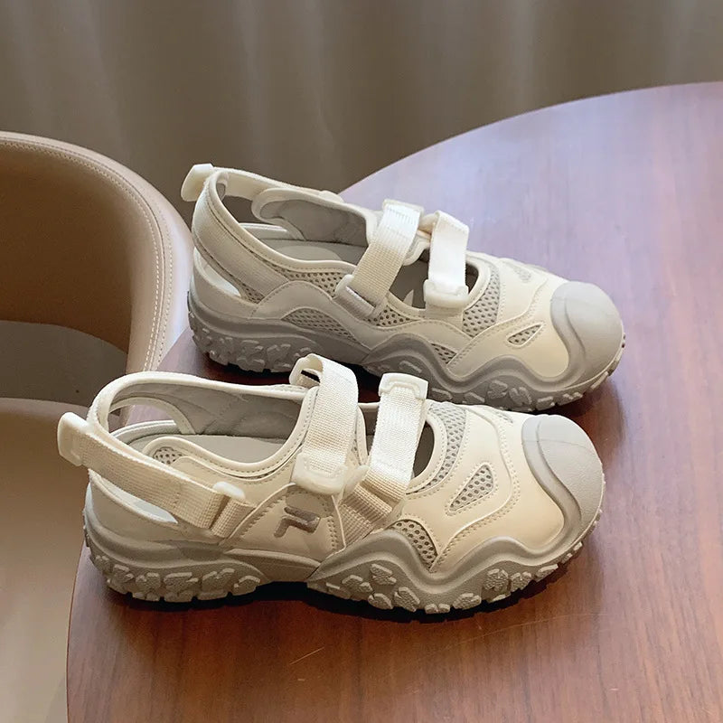 Sandales orthopédiques confortables et à la mode