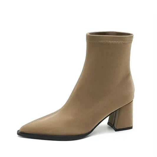 Bottes orthopédiques à la mode et de soutien