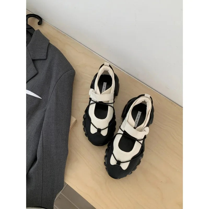 Sandales orthopédiques à la mode et de soutien