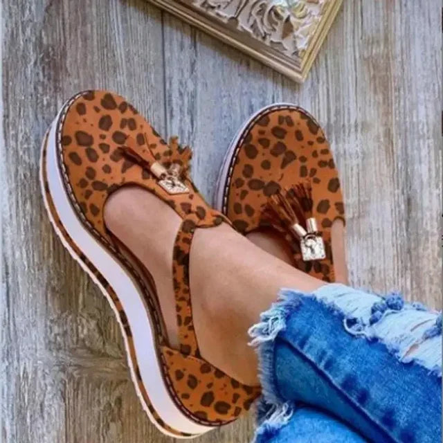 Chaussures orthopédiques de soutien et polyvalentes