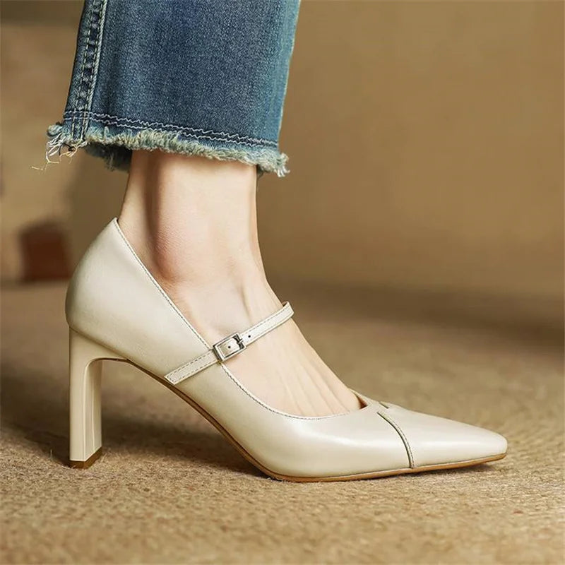 Talons d'été orthopédiques durables et de soutien