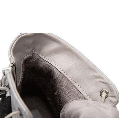 Bottes d'été élégantes et détaillées, offrant un bon soutien