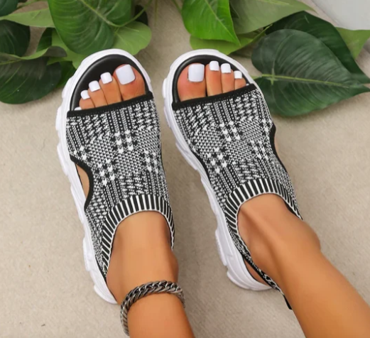 Sandales légères et glamour