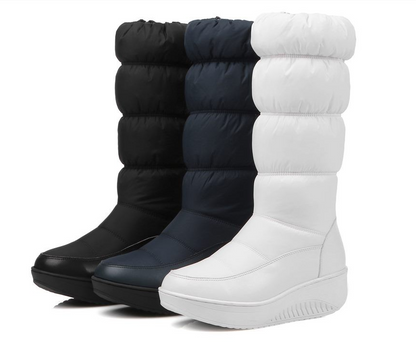 Bottes d'été élégantes et détaillées, offrant un bon soutien