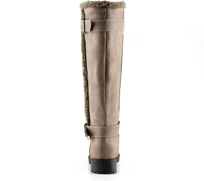 Bottes d'été élégantes et détaillées, offrant un bon soutien