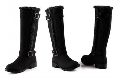 Bottes d'été élégantes et détaillées, offrant un bon soutien