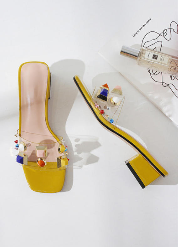Tongs d'été orthopédiques confortables et élégantes