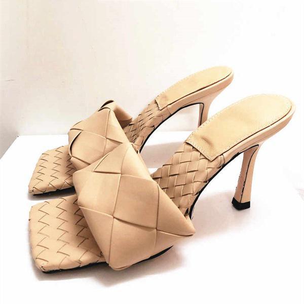 Talons orthopédiques d'été confortables et à la mode