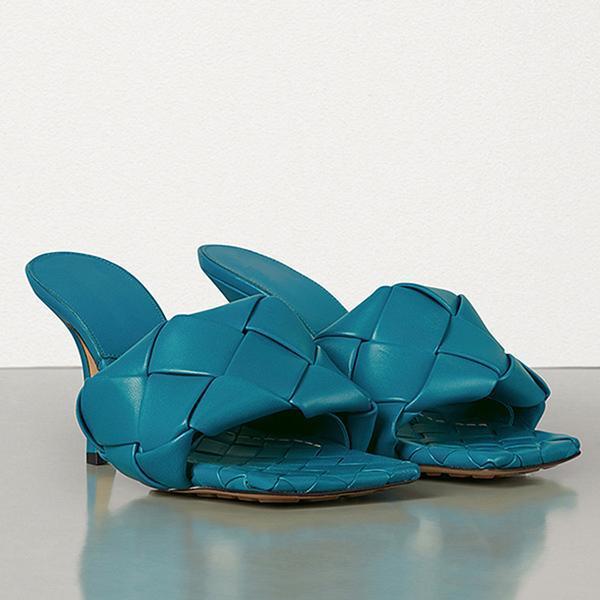 Talons orthopédiques d'été confortables et à la mode
