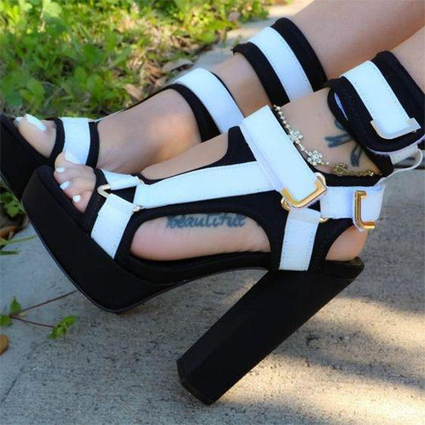Talons d'été orthopédiques modernes et confortables