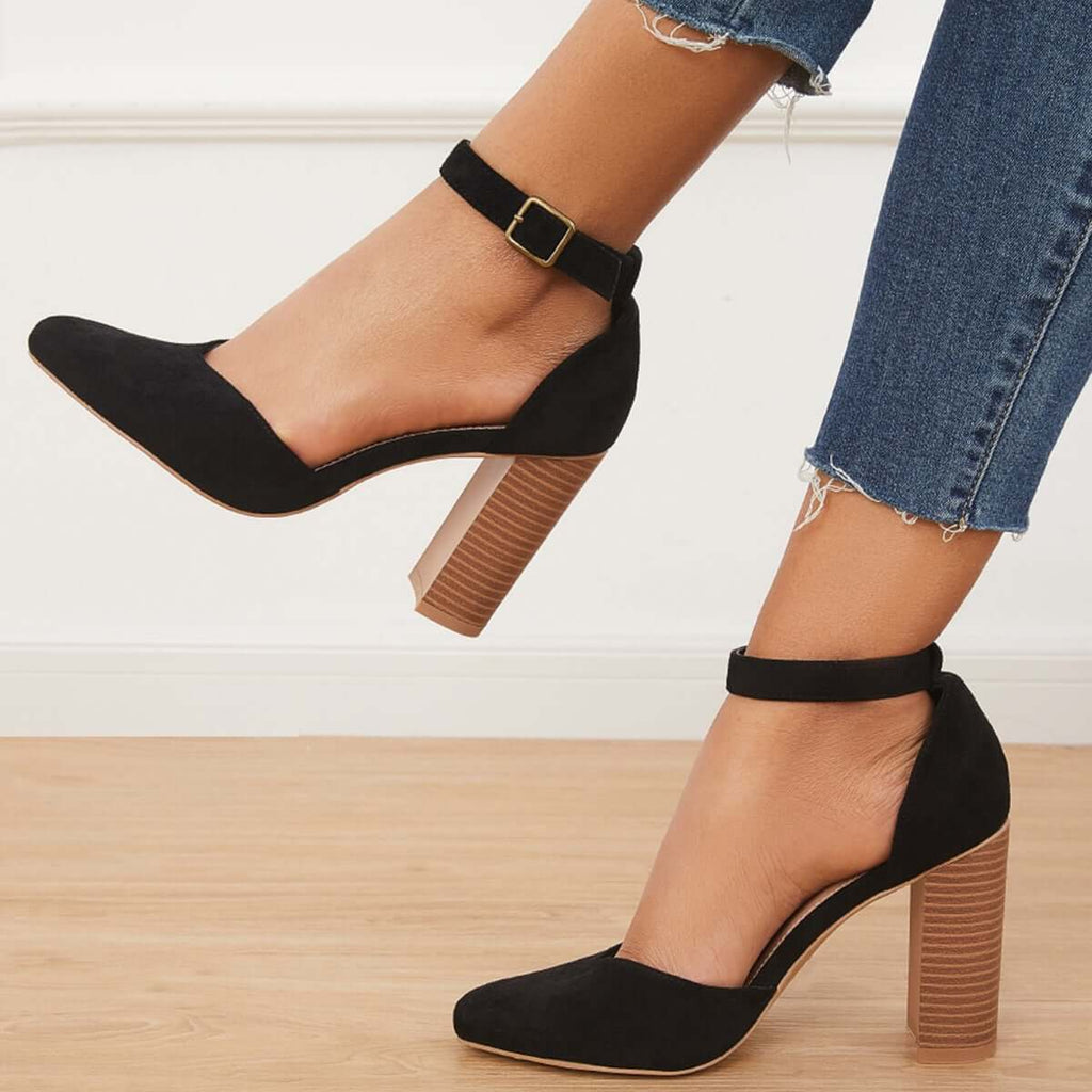 Talons d'été orthopédiques modernes et confortables