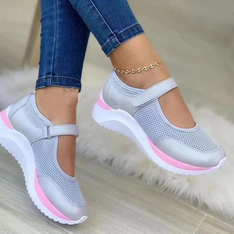 Chaussures orthopédiques pour femmes avec orthèses