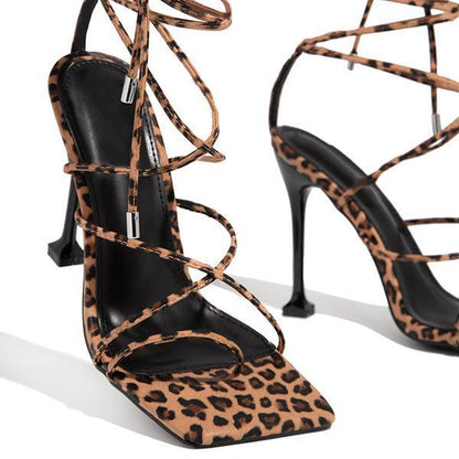 Talons orthopédiques confortables et élégants pour l'été