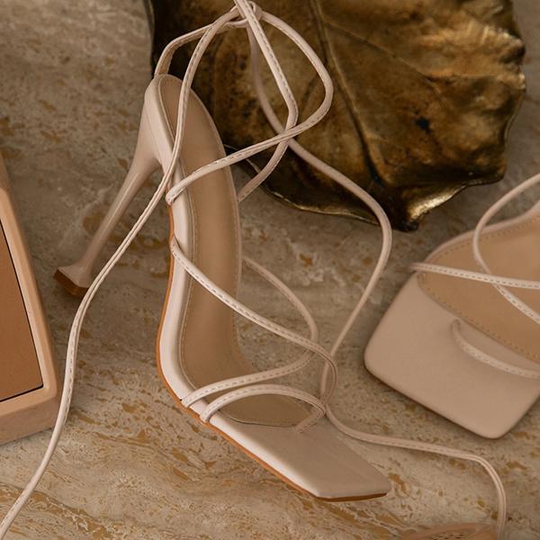 Talons orthopédiques confortables et élégants pour l'été