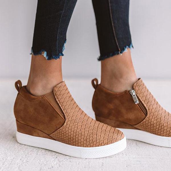Chaussures rondes et creuses à semelles compensées avec fermeture à glissière pour femmes