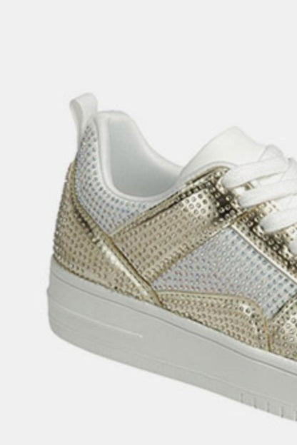 Baskets d'été orthopédiques modernes et confortables